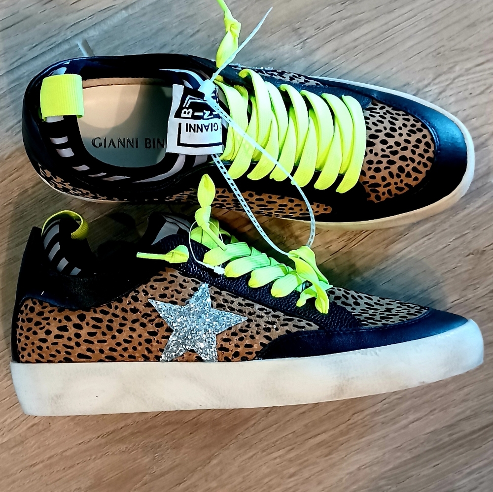 Gianni Bini Kaekko Animal Print Glitter Star Sneak